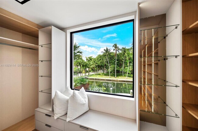 Building Photo - 1815 Fairhaven Pl