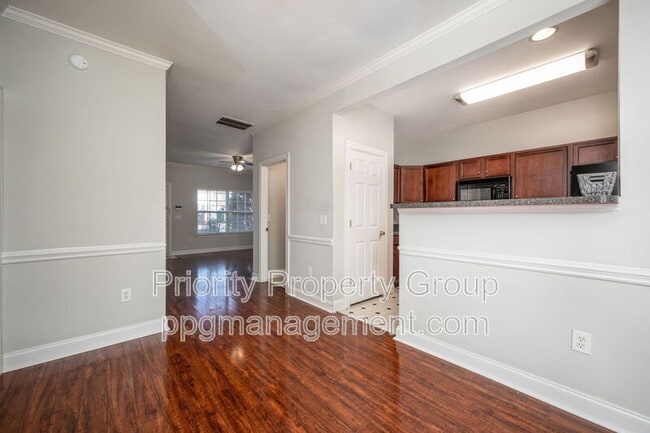Building Photo - 2104 Sardony Ln