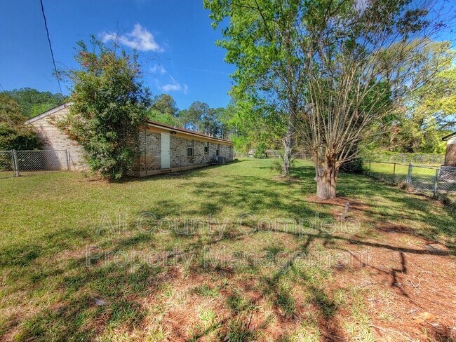 Building Photo - 10881 Key Coral Dr