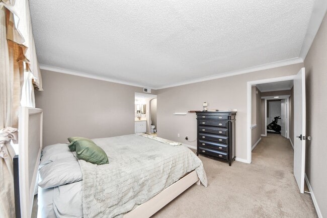 Building Photo - 781 Country Pl Dr