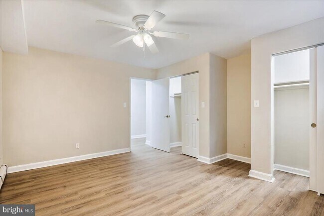 Building Photo - 702 Chaney Dr