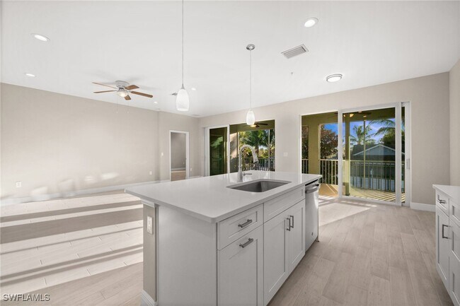 Building Photo - 2318 Sawyers Hill Rd