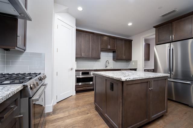 Building Photo - 2934 N Hall St