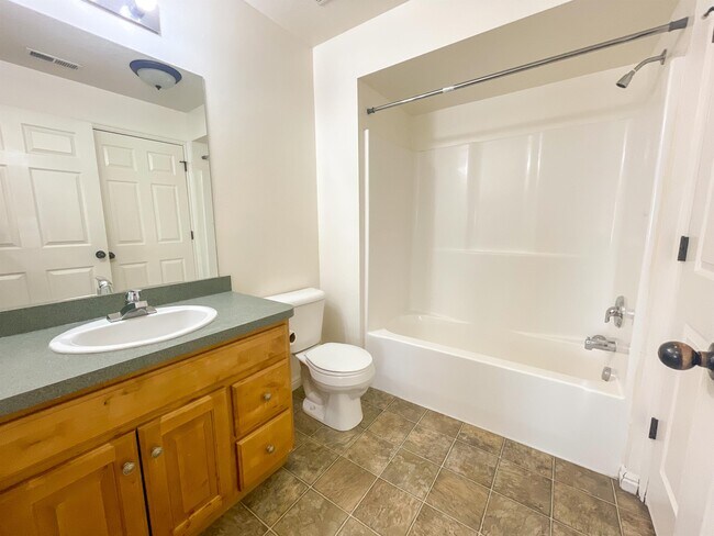 Building Photo - 8212 N Cedar Springs Rd