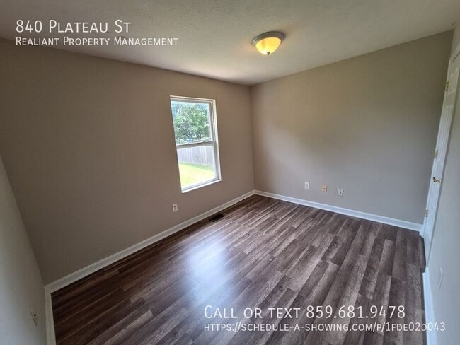 Building Photo - 840 Plateau St