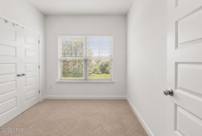 Building Photo - 309 Raven Ln