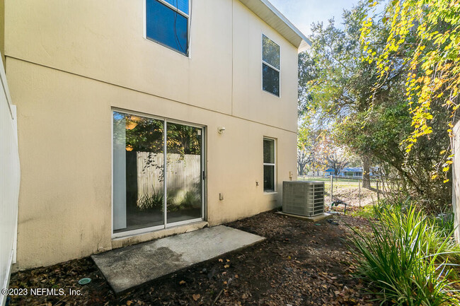 Building Photo - 10550 Autumn Trace Rd