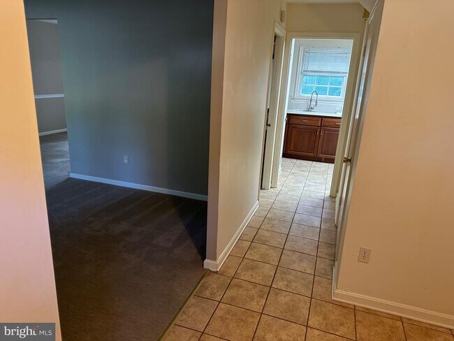 Building Photo - 7223 Reservation Dr