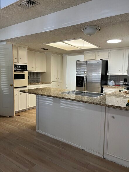 Building Photo - 5723 64th St