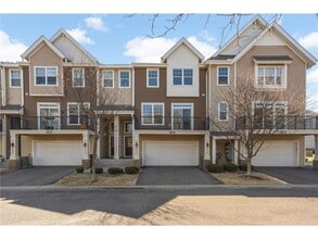 Building Photo - 11898 Emery Village Dr N