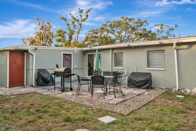 Building Photo - 4213 E Yukon St