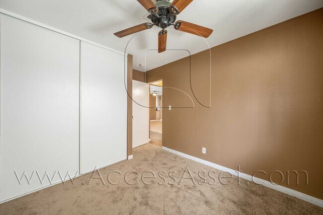 Building Photo - 52585 Avenida Velasco