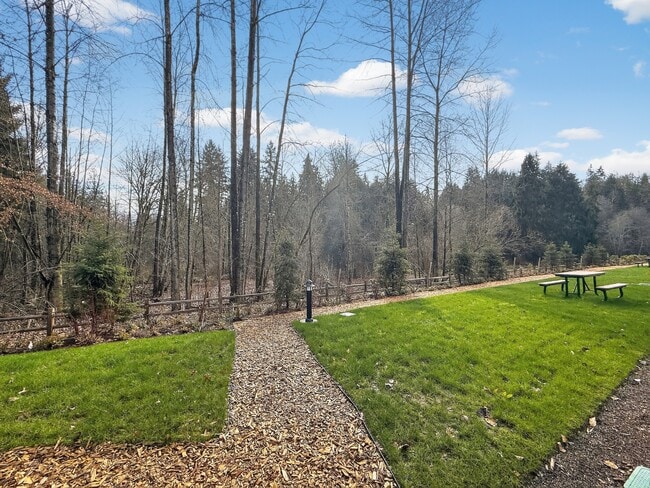 Building Photo - 1322 194th St SE