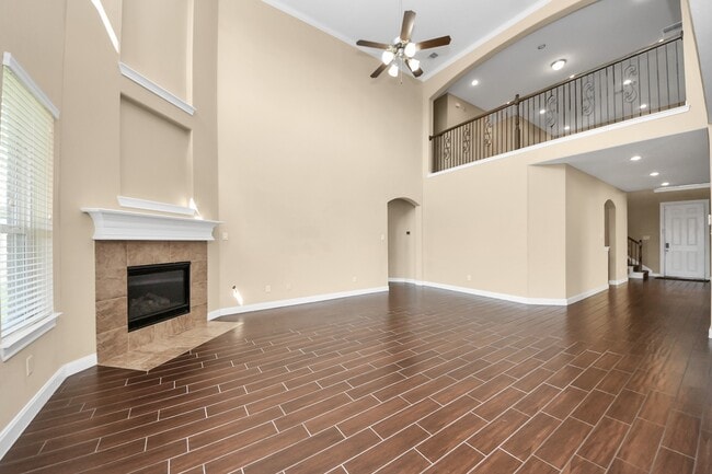 Building Photo - 27419 Canyon Reach Dr