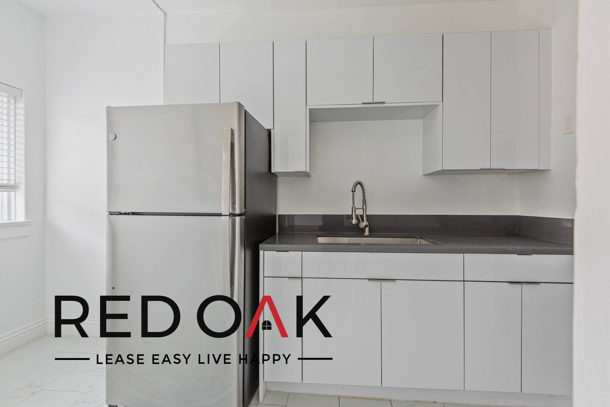 Building Photo - 687 Shatto Pl