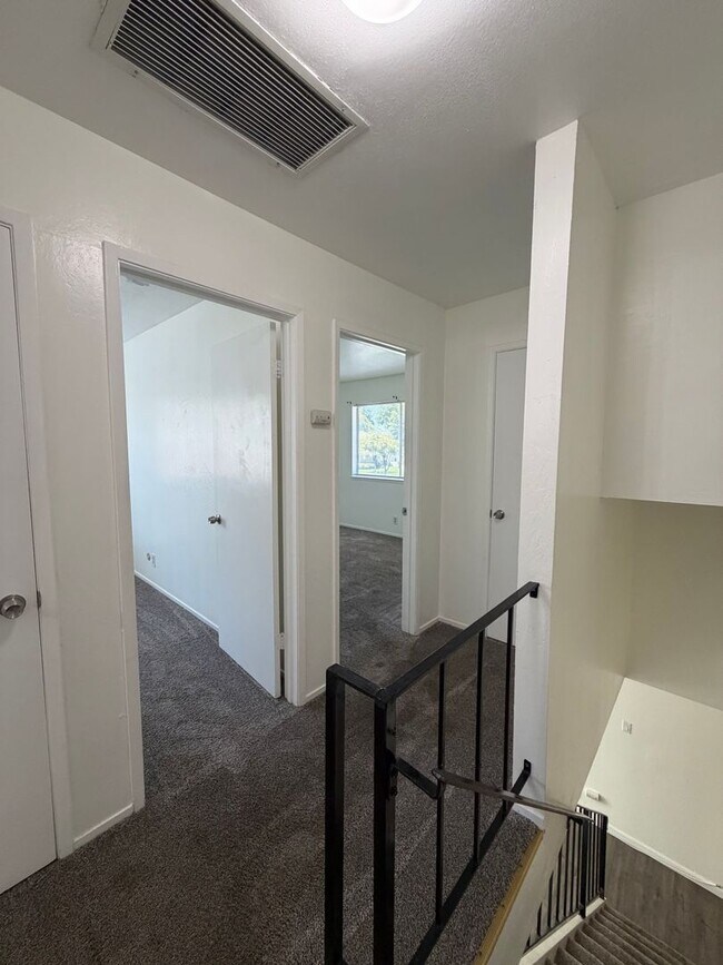 Building Photo - 4930 N Holt Ave