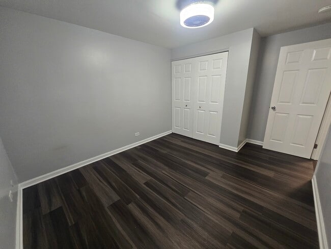 Building Photo - 1430 Hartmann Dr