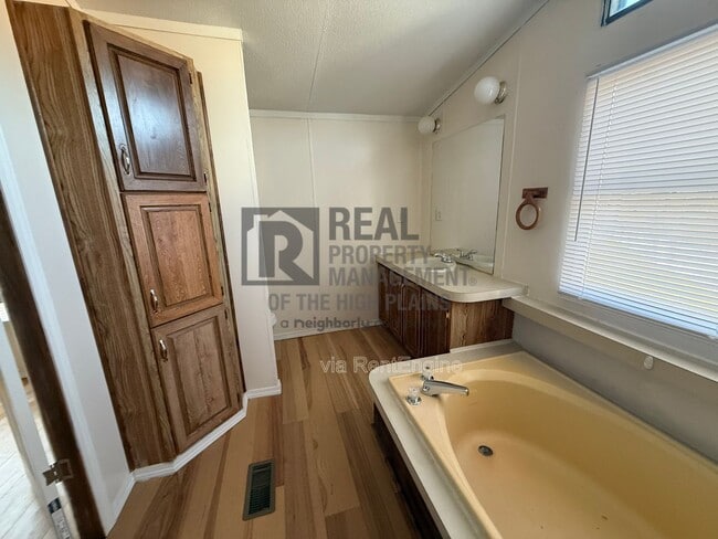 Building Photo - 8230 Upton Rd