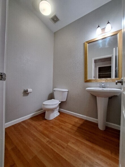 Building Photo - 3012 Bergamo Ct