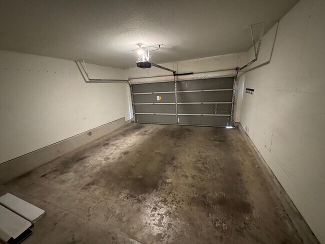 Building Photo - Move-In Ready 3BR Home with Open Living & Large Backyard Leon Valley | 410 & Bandera Rd