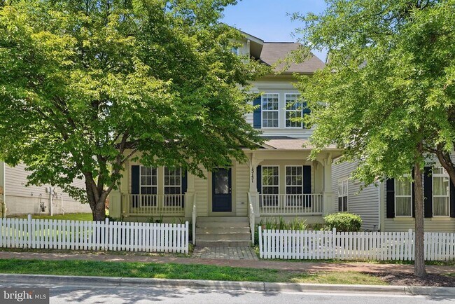 Building Photo - 13131 Clarksburg Square Rd