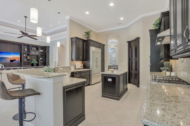 Building Photo - LUXURY POOL HOME***BONITA LAKES***AVAILABL...