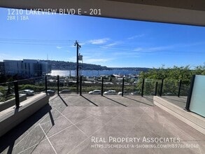 Building Photo - 1210 Lakeview Blvd E