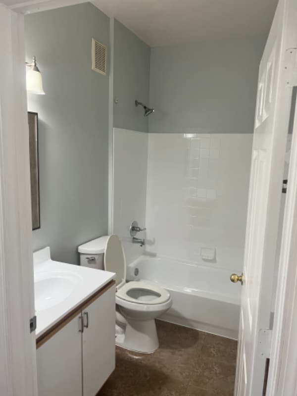 Building Photo - 15605 Everglade Ln
