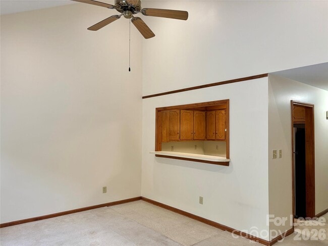 Building Photo - 153 Hillcrest Dr