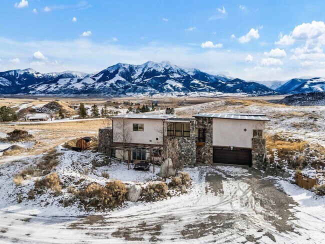 Building Photo - 84 Arcturus Dr