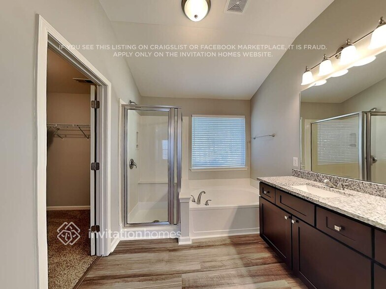 Building Photo - 6114 Lowergate Dr