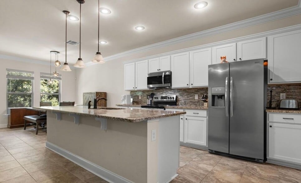 Building Photo - 11656 Brookstone Dr