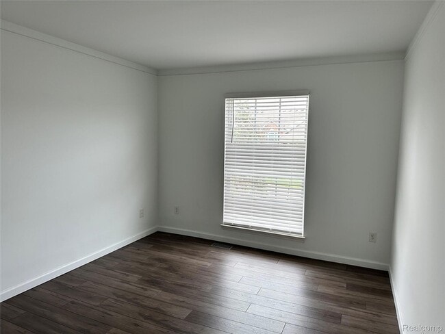 Building Photo - 16508 Radison Dr