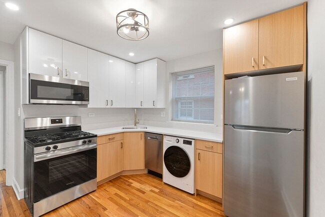 Building Photo - 132 Ridge Ave