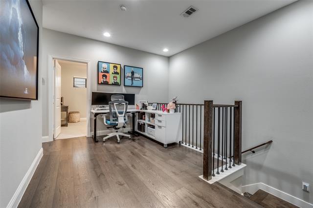 Building Photo - 8262 Primrose Wy