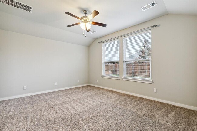 Building Photo - 1212 White Dove Dr