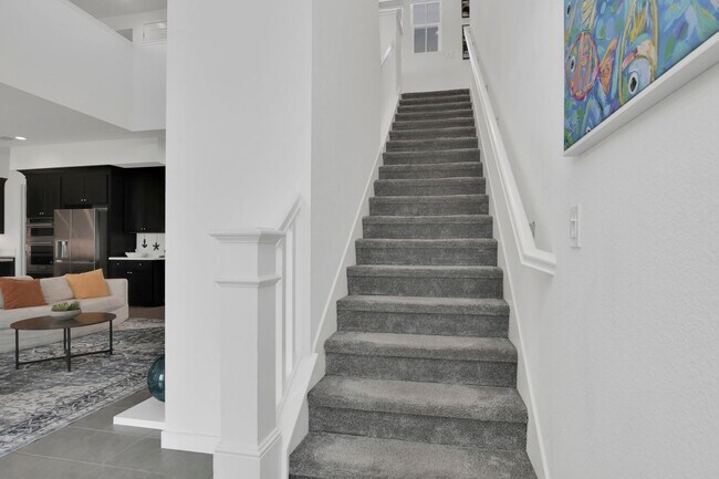 Building Photo - Waterfront Beauty