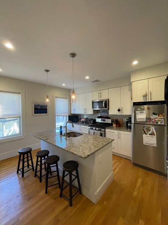 Building Photo - 28 Thornley St