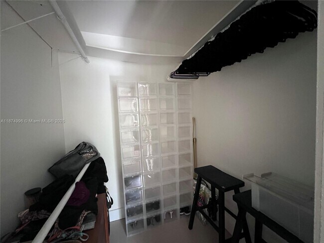 Building Photo - 1033 Lenox Ave.