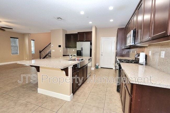 Building Photo - 1427 Bicker Cir
