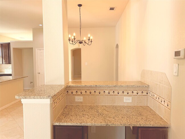 Building Photo - 29015 Davenport Dr