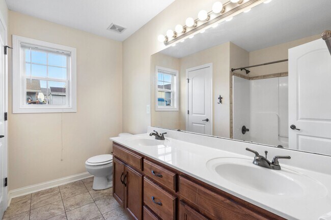 Building Photo - 1389 Bruceton Dr