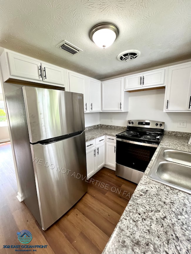 Building Photo - Gorgeous 3 bedroom / 1.5 bathroom home ready for rent in Orange Park.