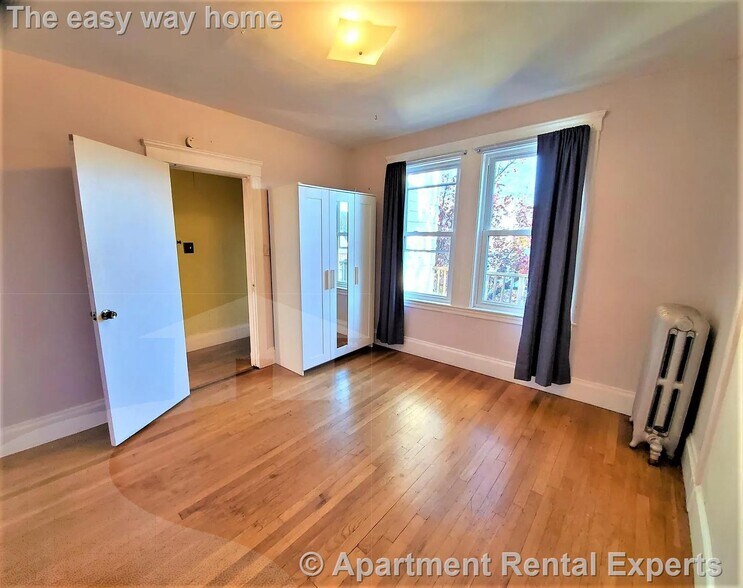 Building Photo - 39 Waterhouse St