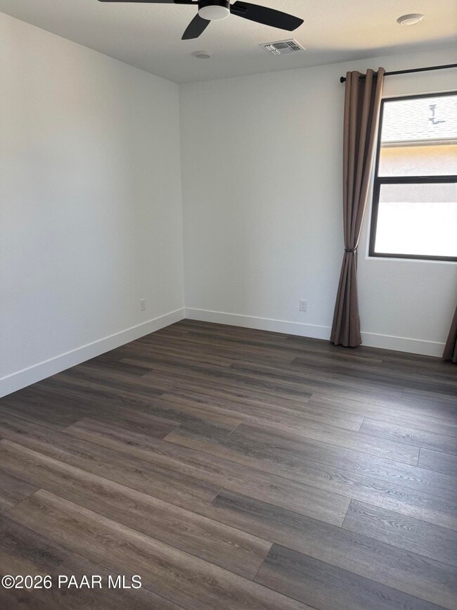 Building Photo - 6155 Summit Trl