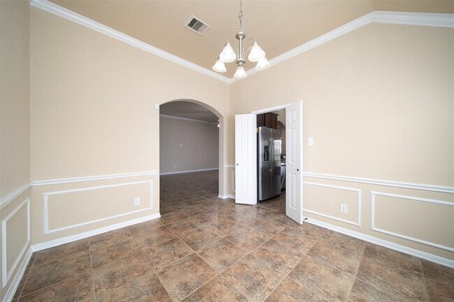 Building Photo - 2024 Silverwater Ct