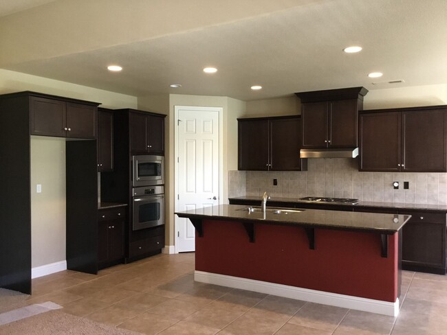 Building Photo - Welcome to Harlan Ranch!!!