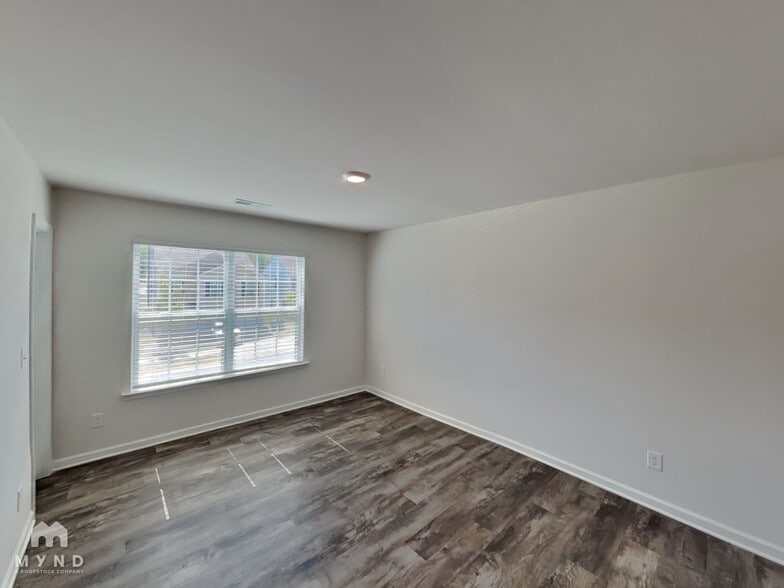 Building Photo - 2125 Ryker Davis Ln