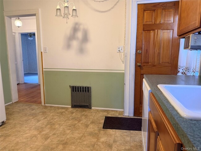 Building Photo - 142 Kamda Blvd