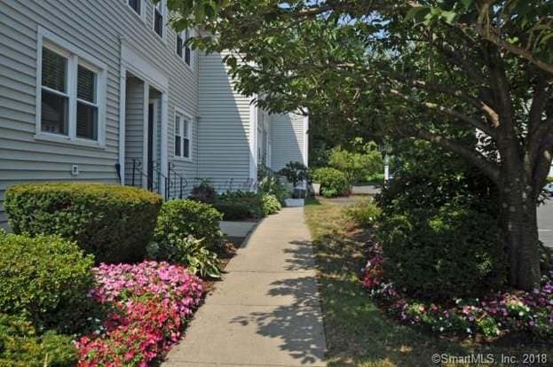 walkway - 65 Ellsworth St